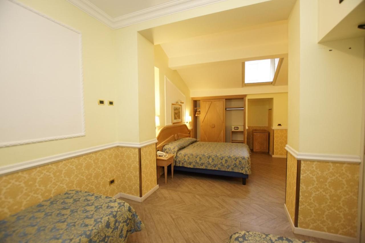 Hotel Giglio Dell'Opera Roma Dış mekan fotoğraf